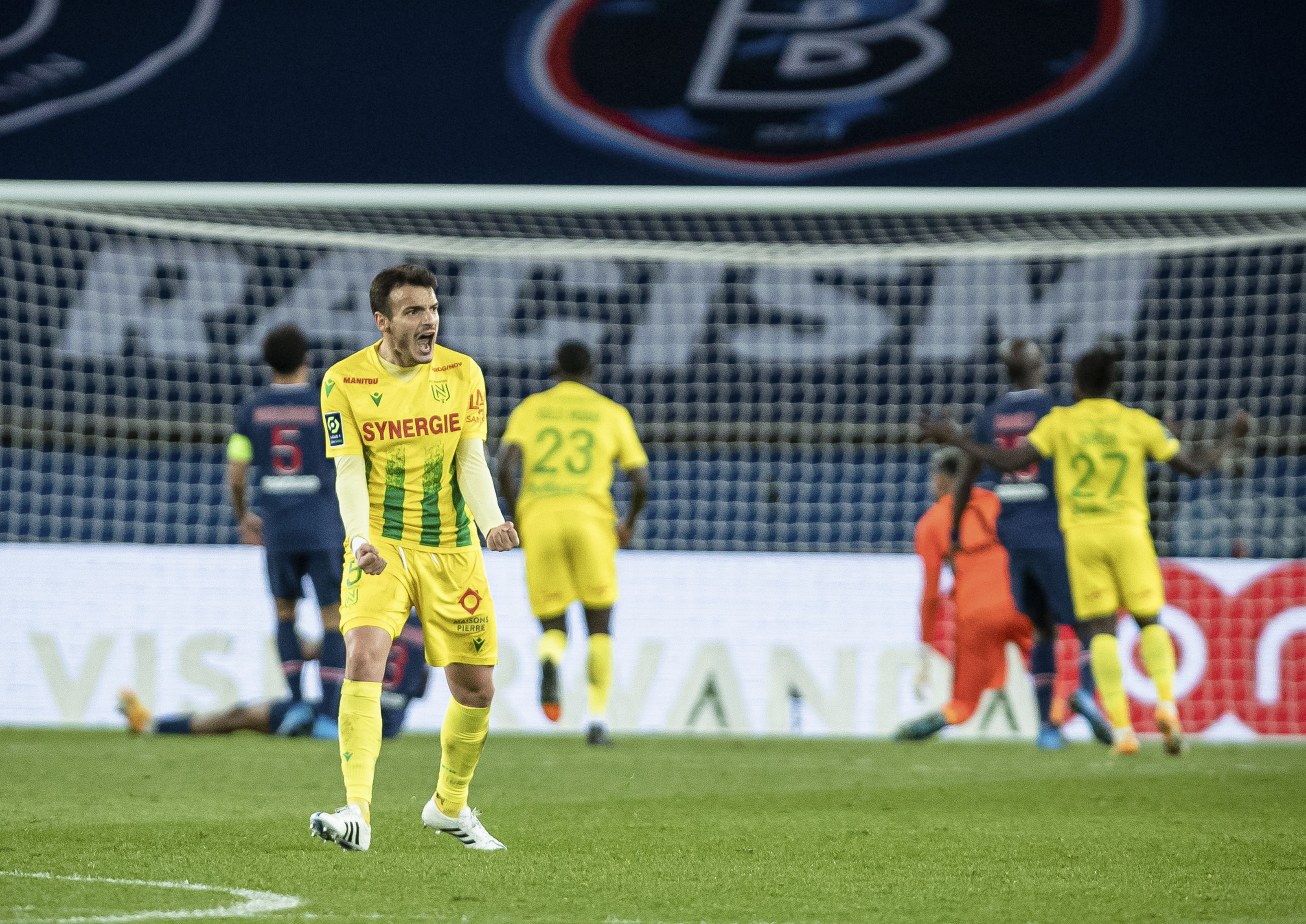 里昂主场被迫与南特握手言和的简单介绍